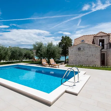 Villa Paradise Loviste