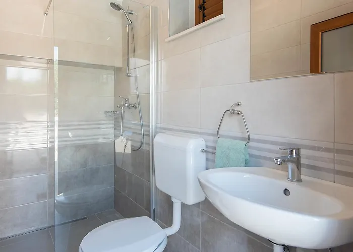 Paradise فيلة Lovište